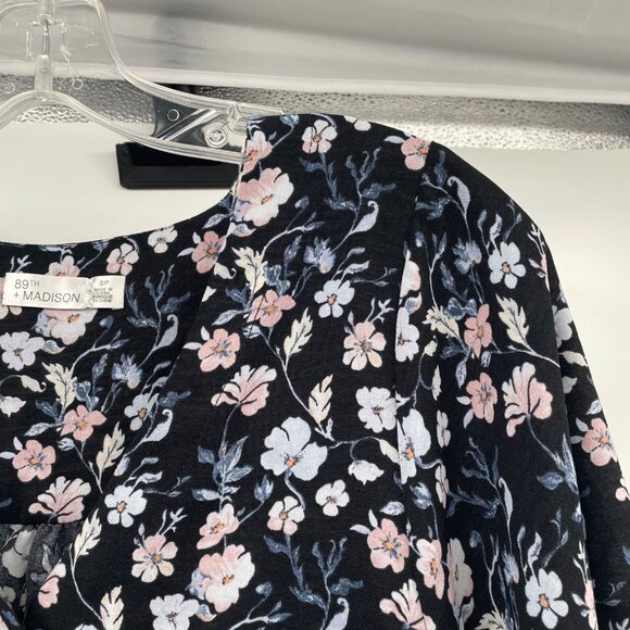 89th & Madison Floral Hi Low Button Up Top Short Sleeve Navy/Multi Size Small - Picture 4 of 9